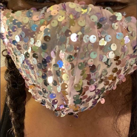 Facemask - Picture 5 of 11